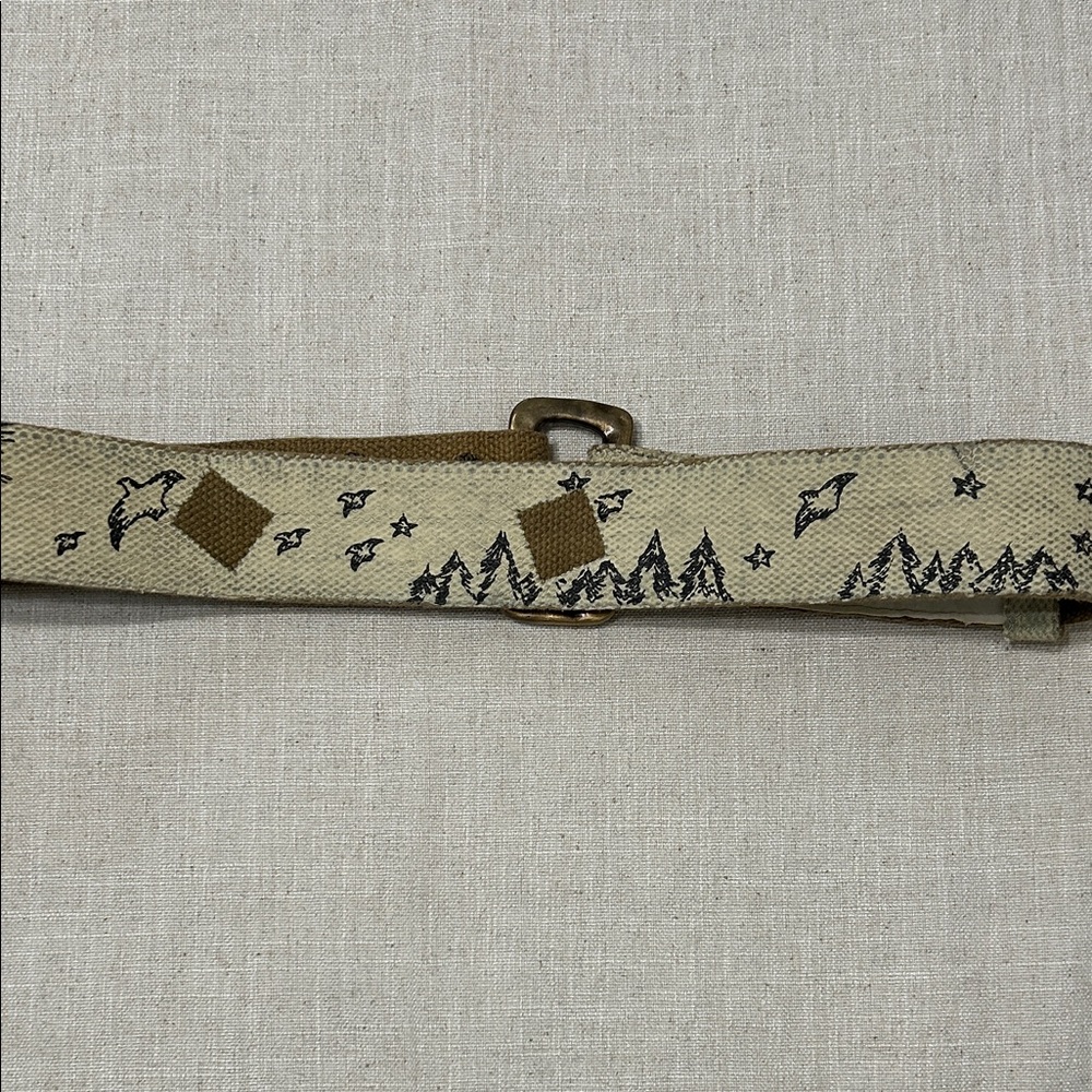 Free People We the Free Belt Studded Canvas Mountain Design and Large Buckle - Picture 4 of 13